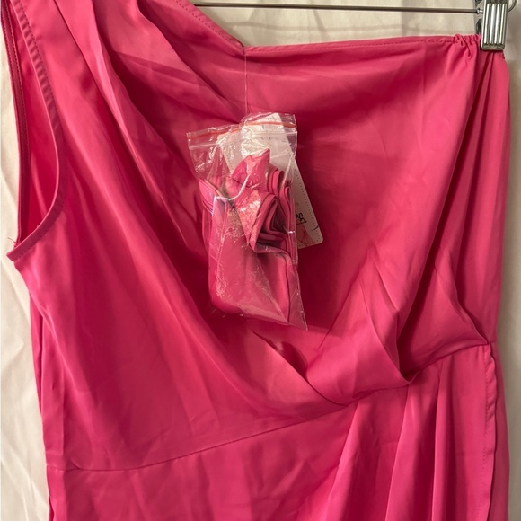 Pretty Garden Medium Elegant One-Shoulder Pink Dress - Picture 9 of 14